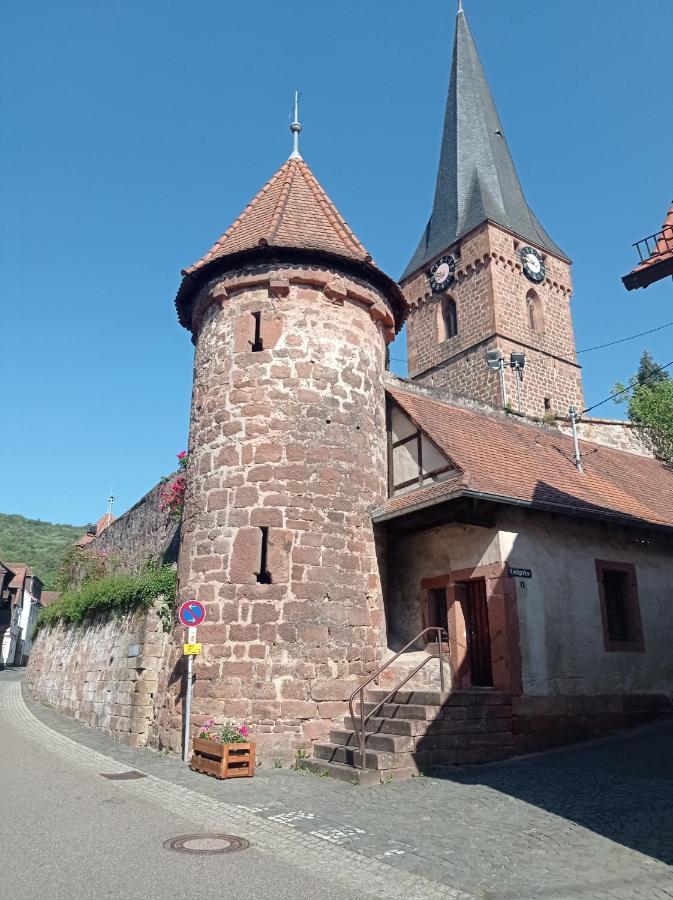 Gaestehaus Hoffmann Dörrenbach Exteriör bild